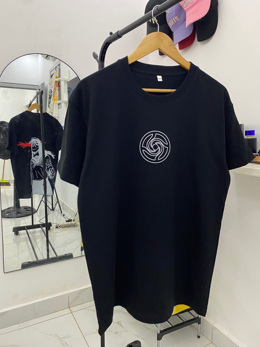 T-shirt noir homme manga