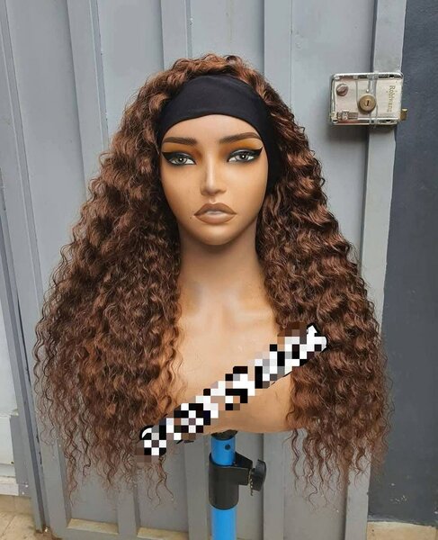 Perruques bandeau kinky maron