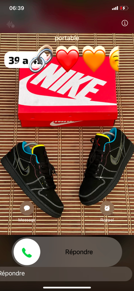 Chaussures Sneakers Noires Nike