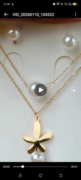 Collier Fleur en Or et Perles