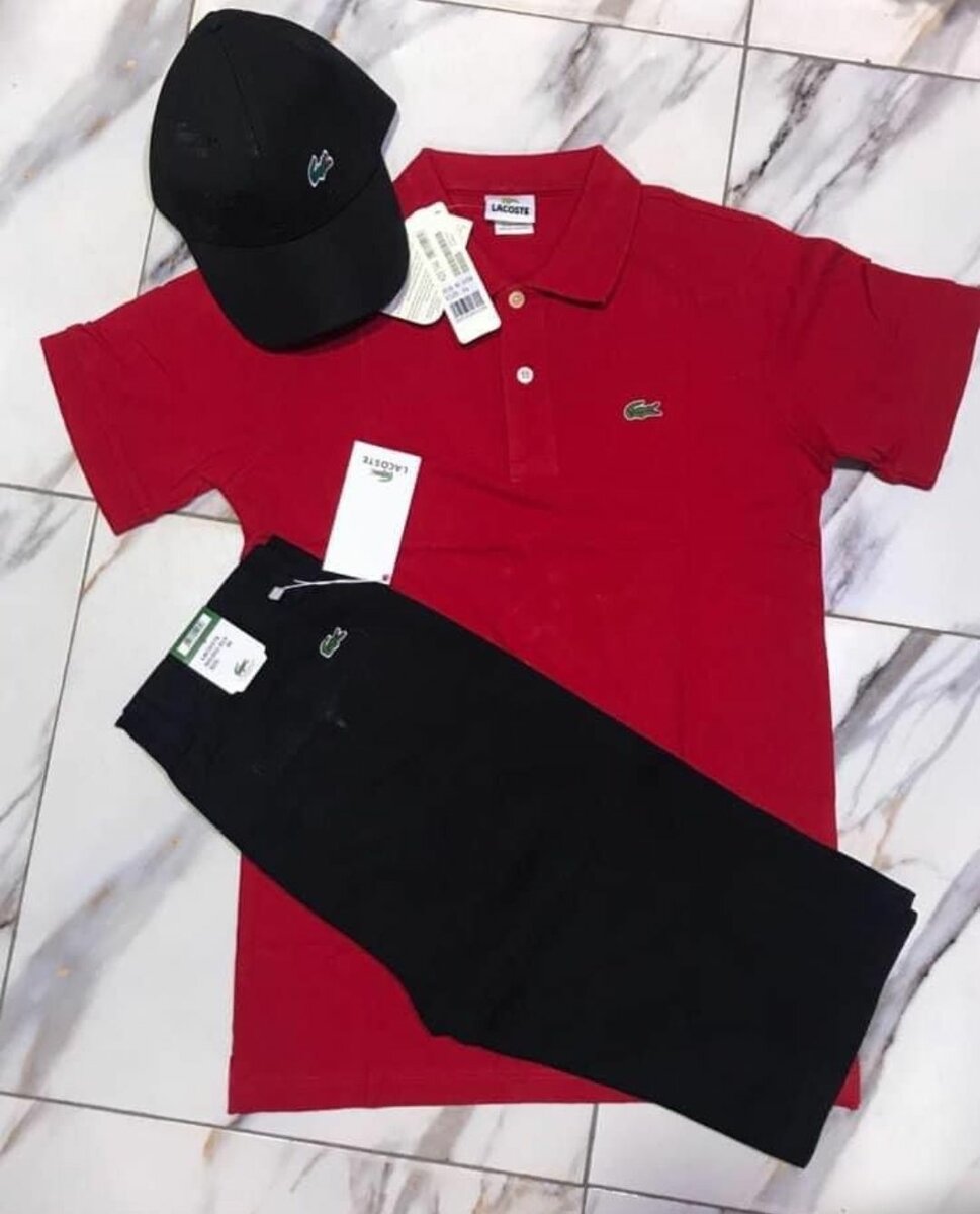 Polo, culotte et chapeau de qualité  (Lacoste  )