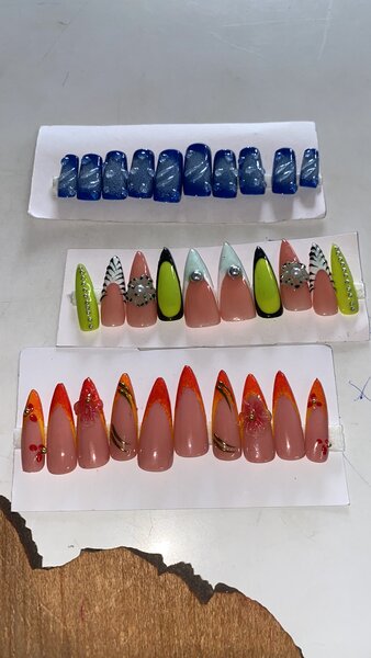 Kit d'ongles décoratifs élégants