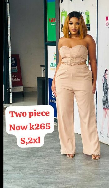 Set of beautiful women's clothing (top and bottom)