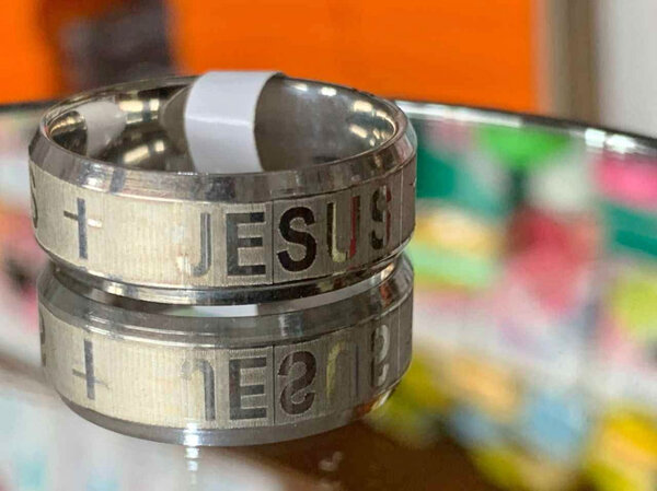 Anneau en Acier 'Jésus' pour Homme et Femme