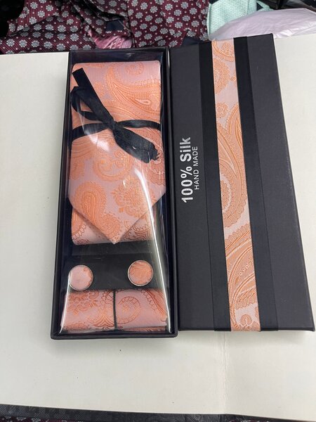 Ensemble Cravate en Soie Élégante