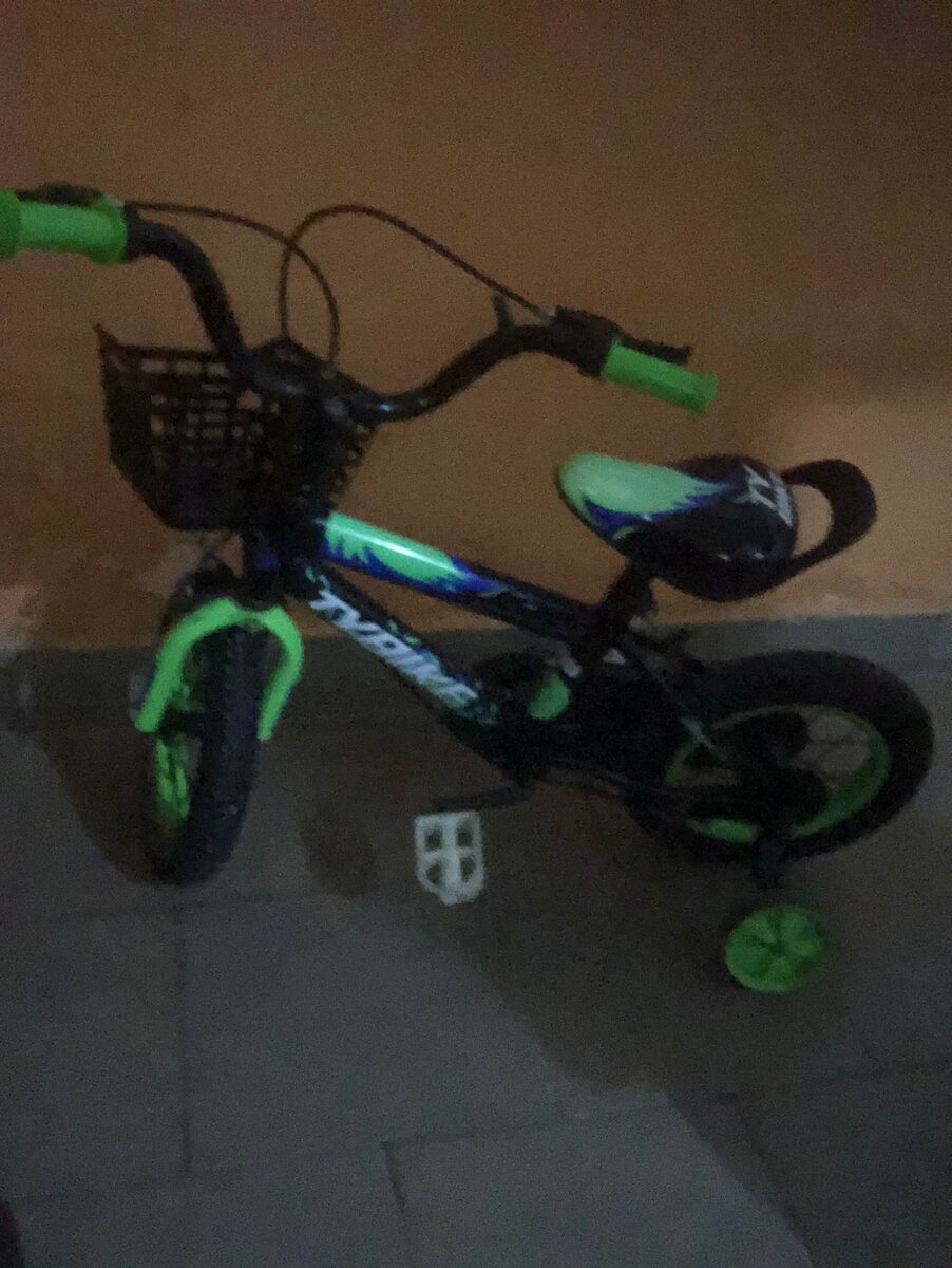 Vélo enfant avec panier