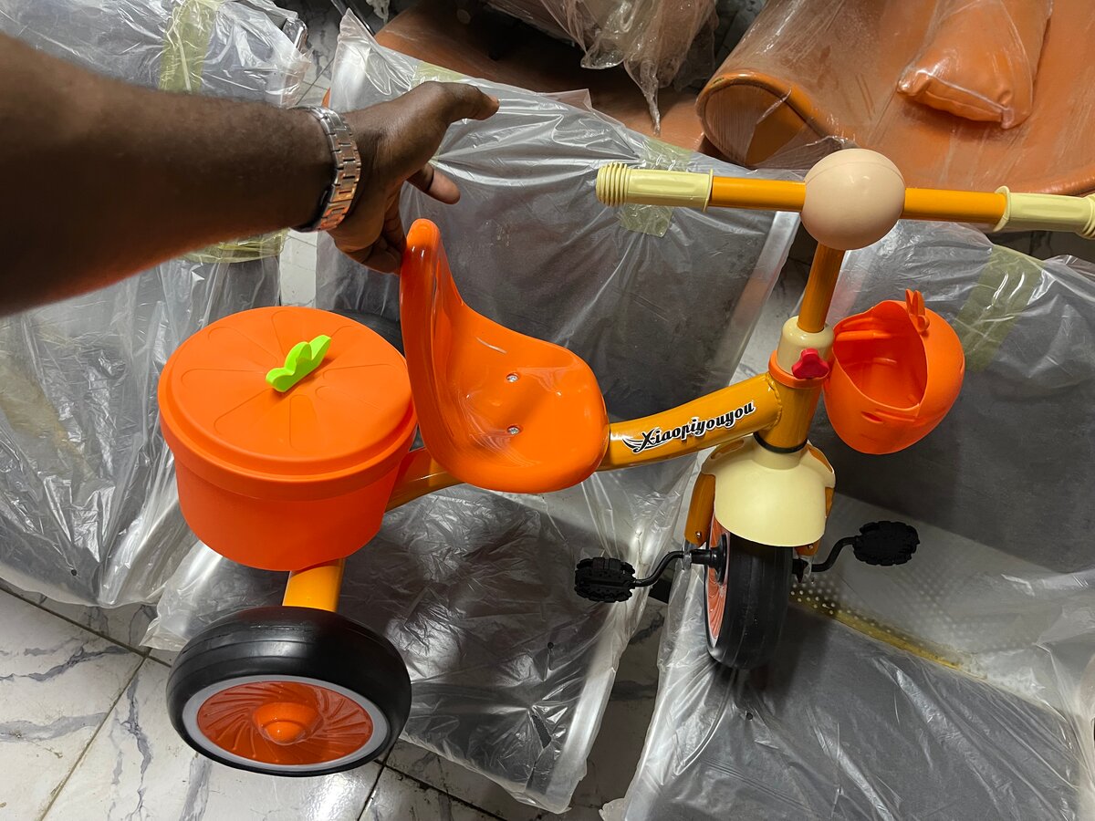 Tricycle Coloré Enfant