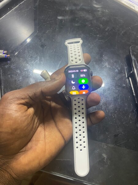 Montre intelligente sportive