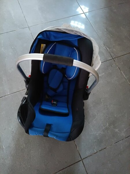 Siège auto pour bébé portable