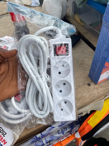 Bloc multiprise avec interrupteur