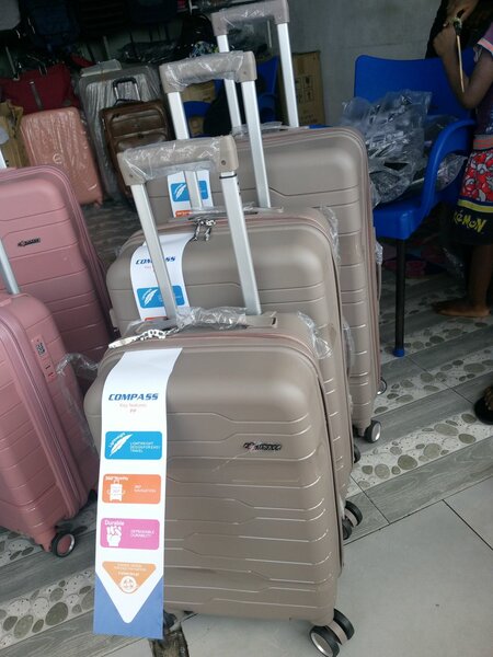 Compass Anticrack Suitcase