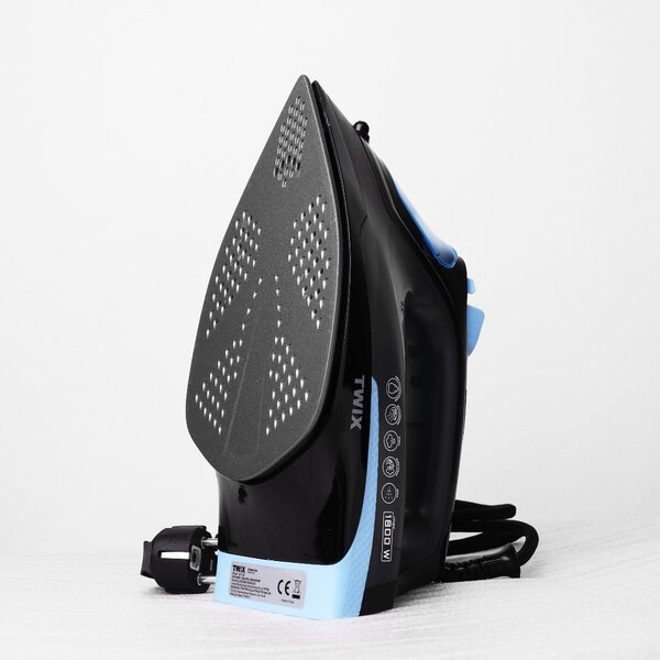 WU-02 Steam Iron 1800