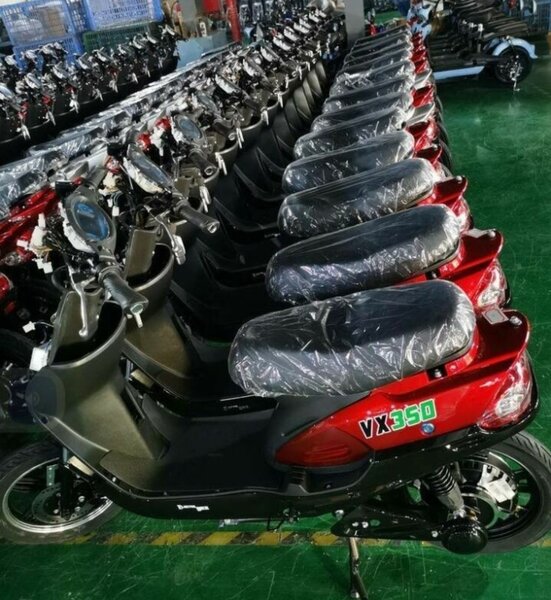 Scooter électrique VX350 - Rouge