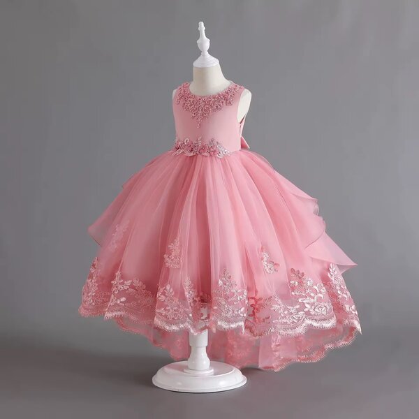 Robe de princesse fleurie rose