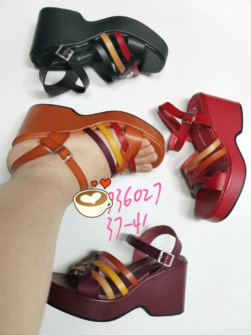 Sandales à talons colorées