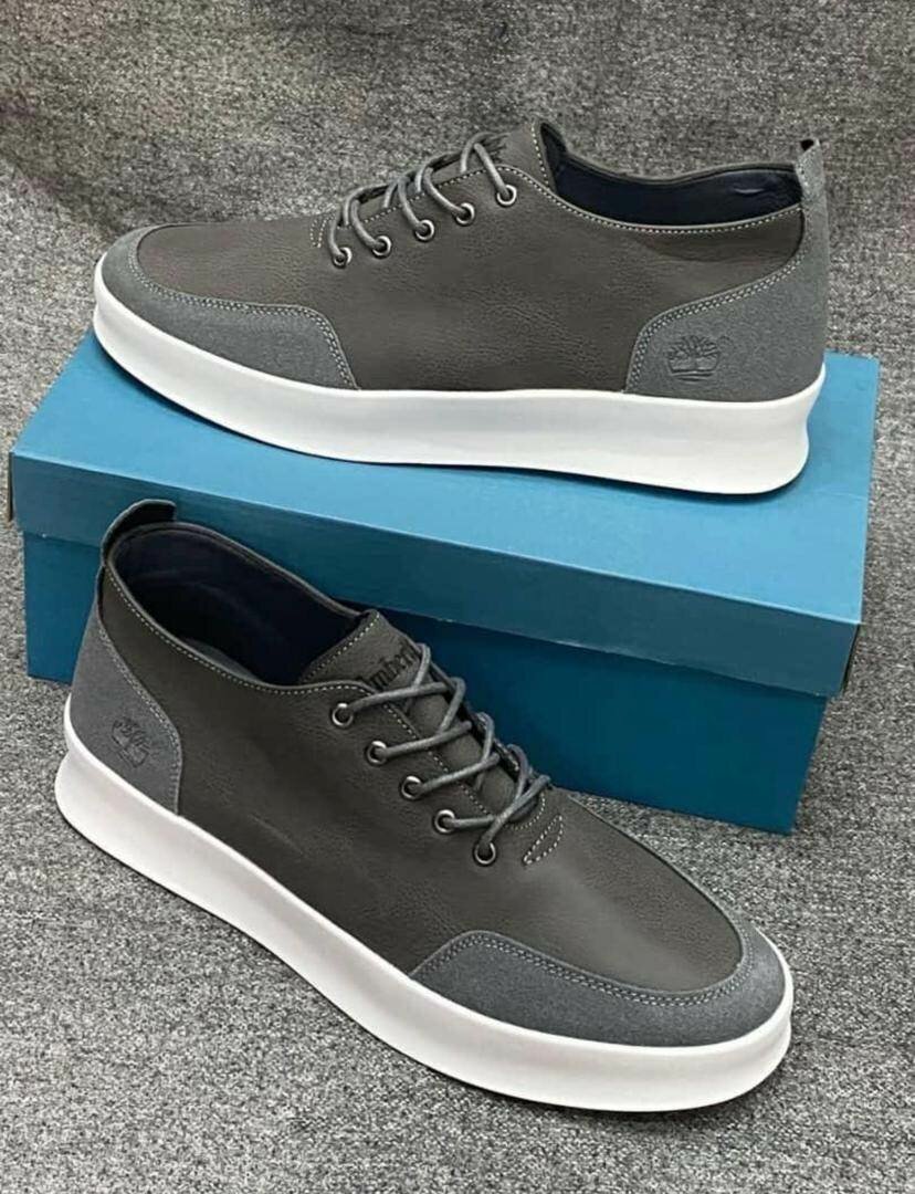 Chaussures décontractées modernes