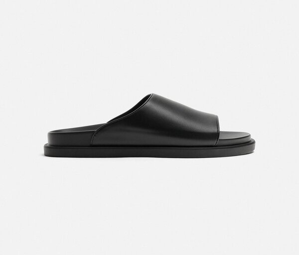 Zara Claquettes noire élégante