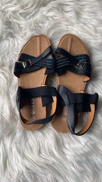 Sandales en cuir élégantes