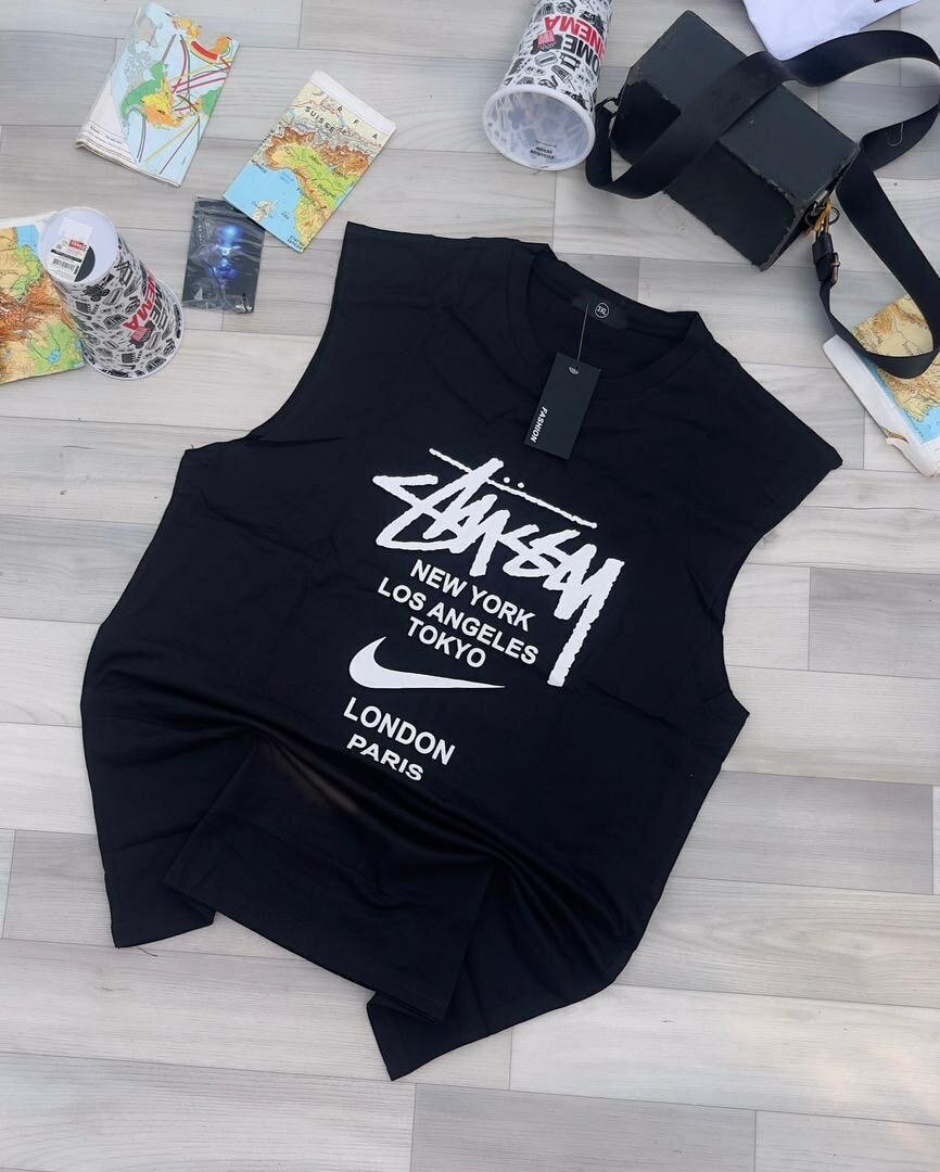 Debardeurs Lacoste et signature