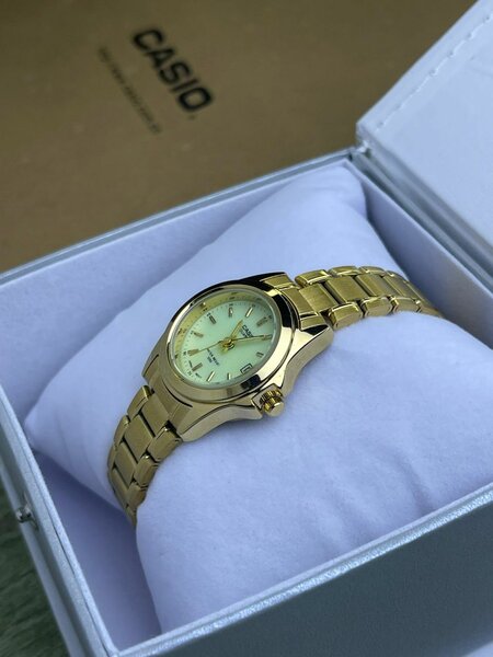 Montre Casio en acier inoxydable