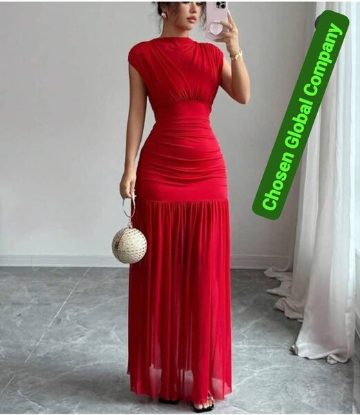 Robe élégante rouge soirée
