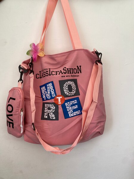 Sac à bandoulière moderne