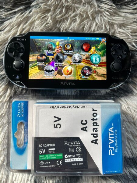 PS Vita Cracker avec Chargeur