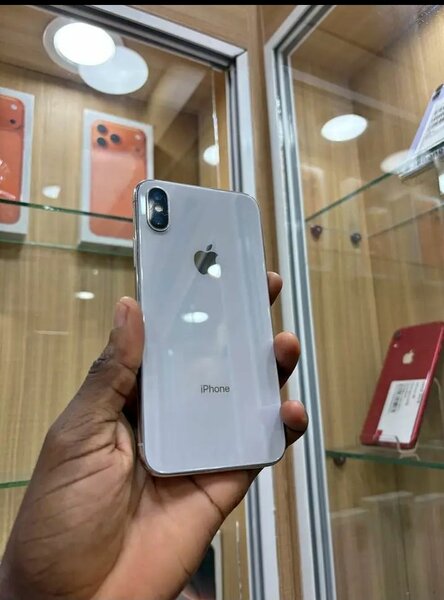 iPhone XR blanc reconditionné