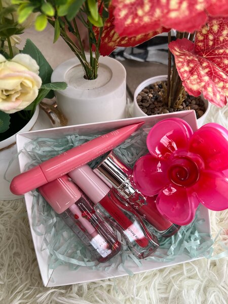 Ensemble de rouges à lèvres et gloss