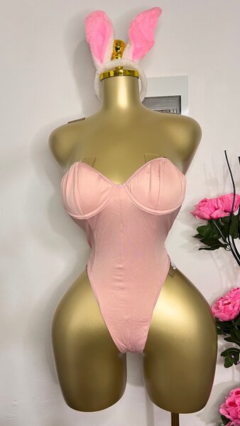 Body en dentelle rose sexy