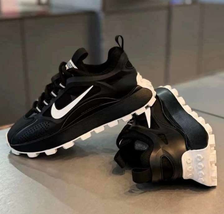 Nike Sneakers Noires