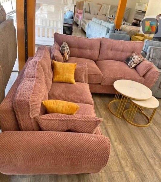 Canapé rose confortable