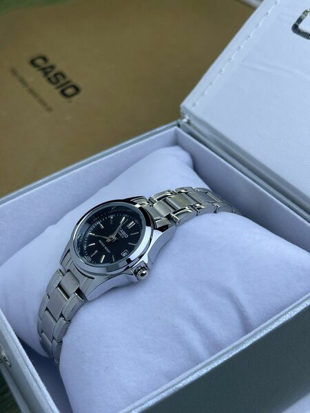 Montre Casio en acier inoxydable