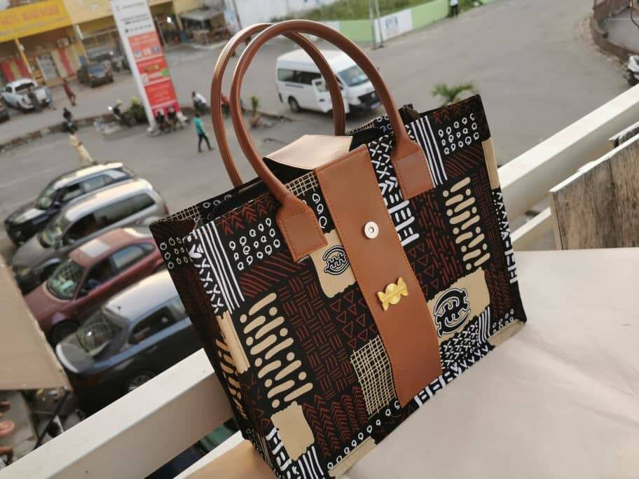 Sac à main en toile imprimée