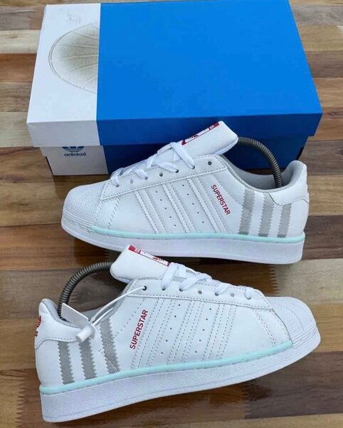Adidas Superstar blanc pour homme et femme