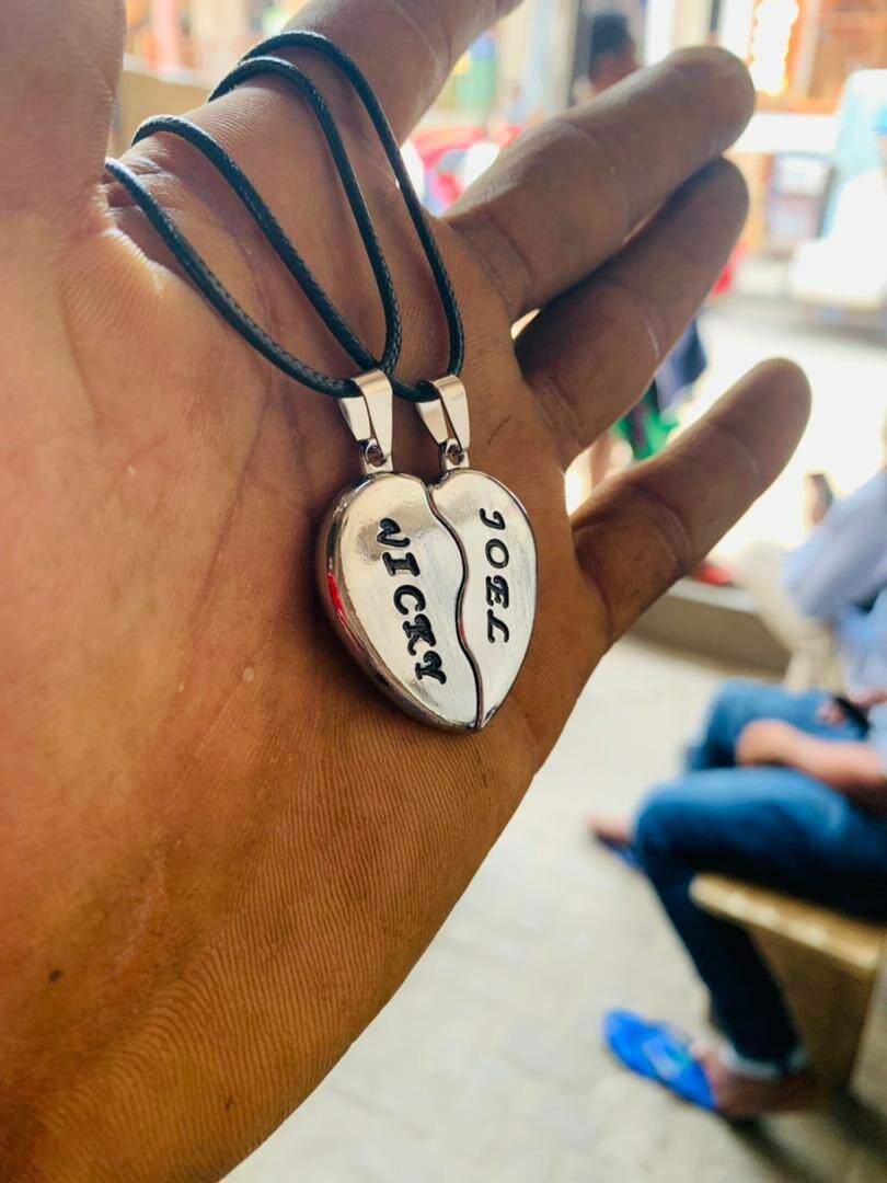 Couples chain and ankles