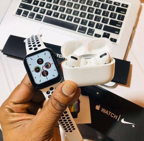 Montre connectée  + AirPods