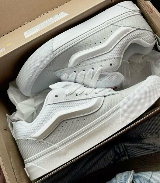 Baskets blanches classiques homme