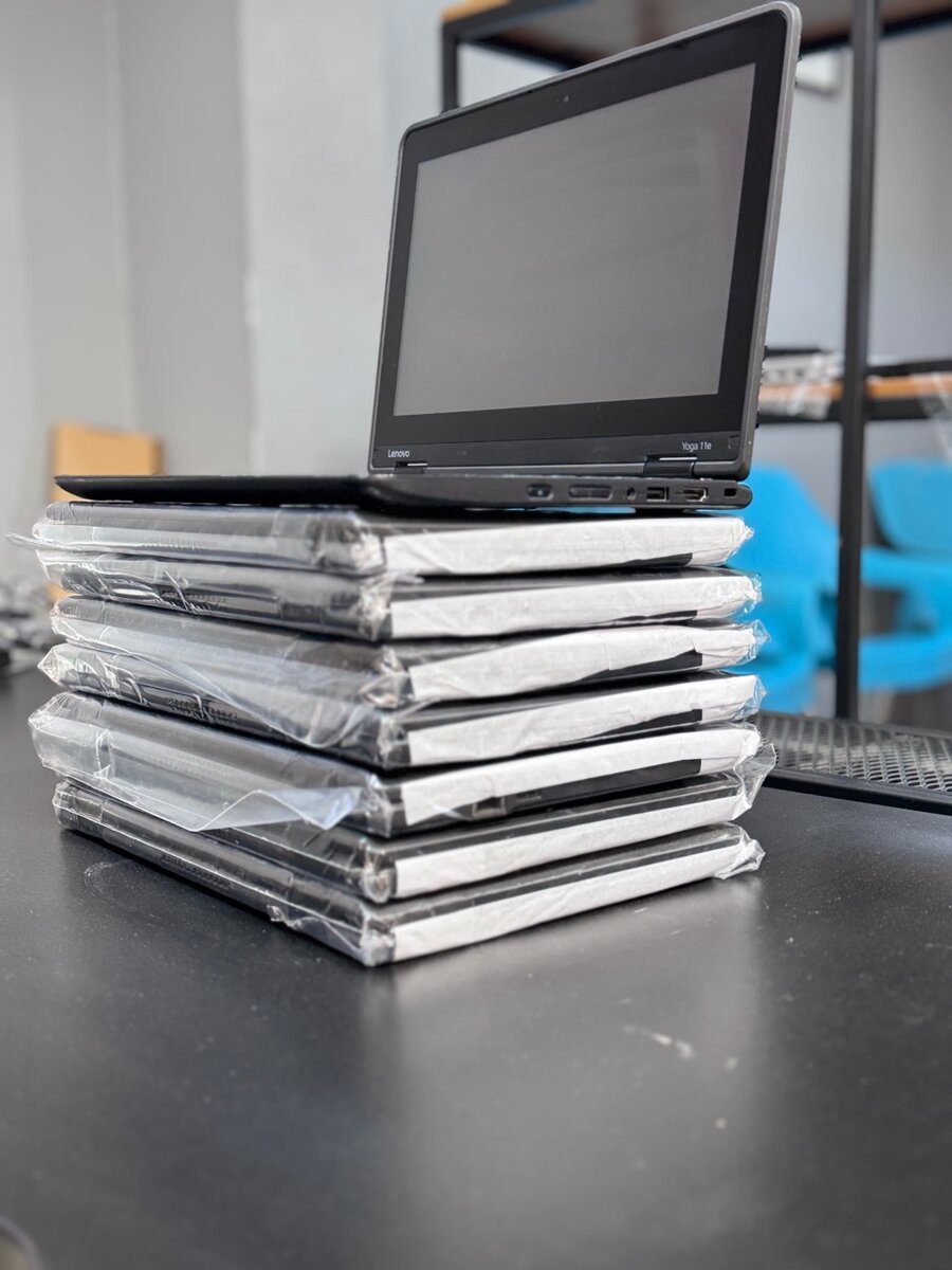 LENOVO YOGA 11.6 TOUCHSCREENS