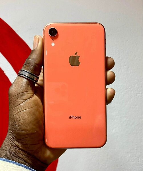 iPhone XR