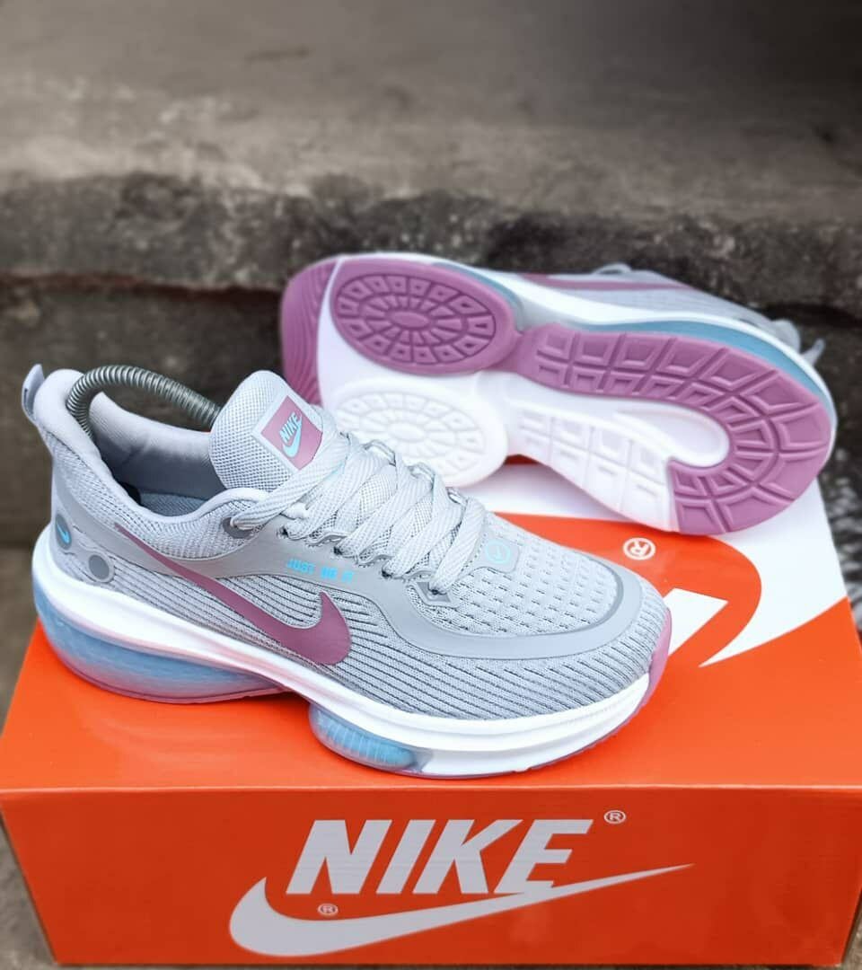 Chaussures sport Nike modernes