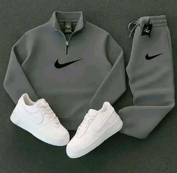 Ensemble survêtement Nike gris