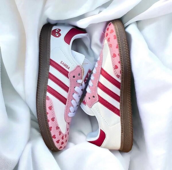 Baskets Adidas Samba Cœurs Roses