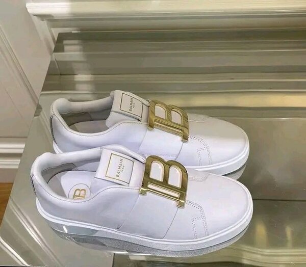 Baskets blanches élégantes