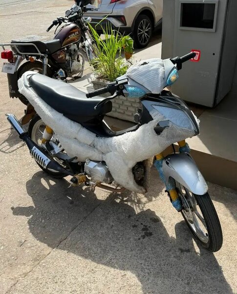 Moto Yamaha neu