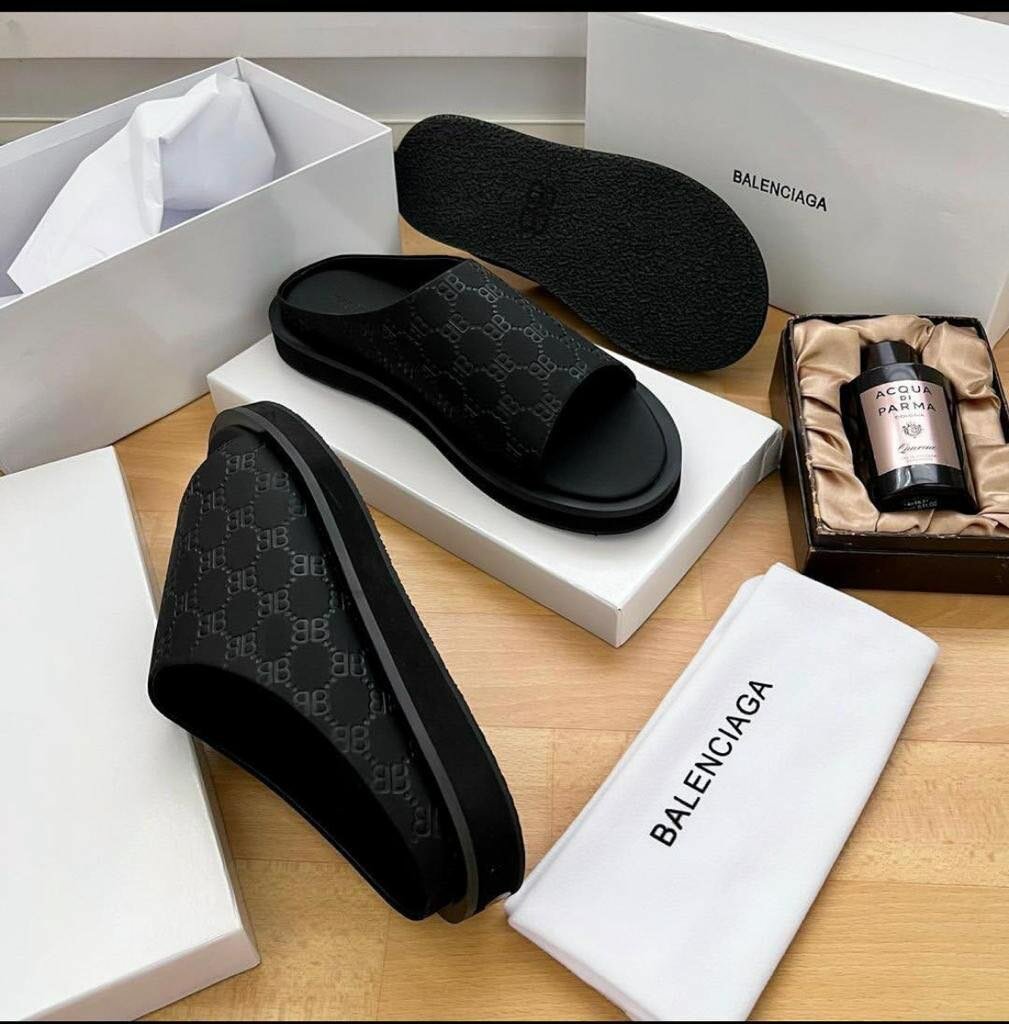 Balenciaga slippers