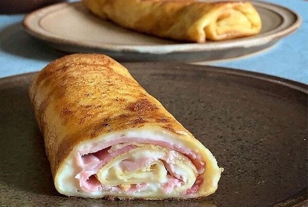 Crêpe au jambon et fromage