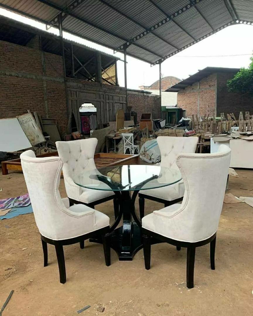 Chaise de salle à manger design