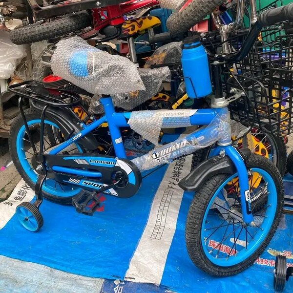 Vélo enfant bleu de qualité