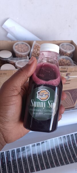 Sunny sip sobolo
